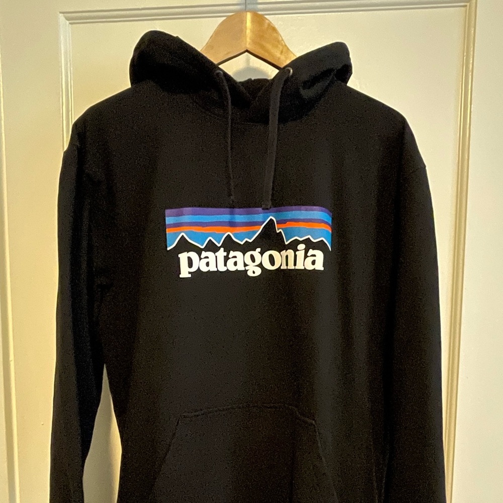 Patagonia P-6 Logo Uprisal Hoodie Black Large